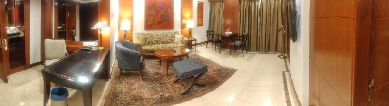 The Hans, New Delhi Exterior photo