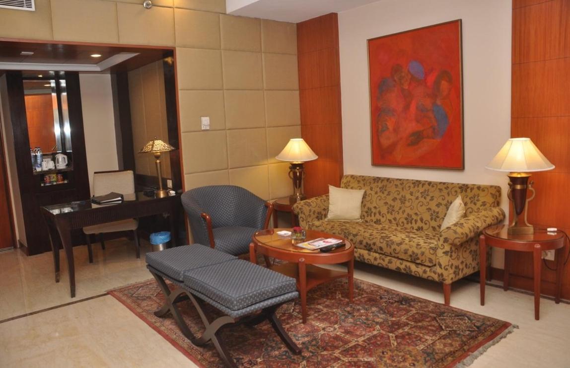 The Hans, New Delhi Room photo
