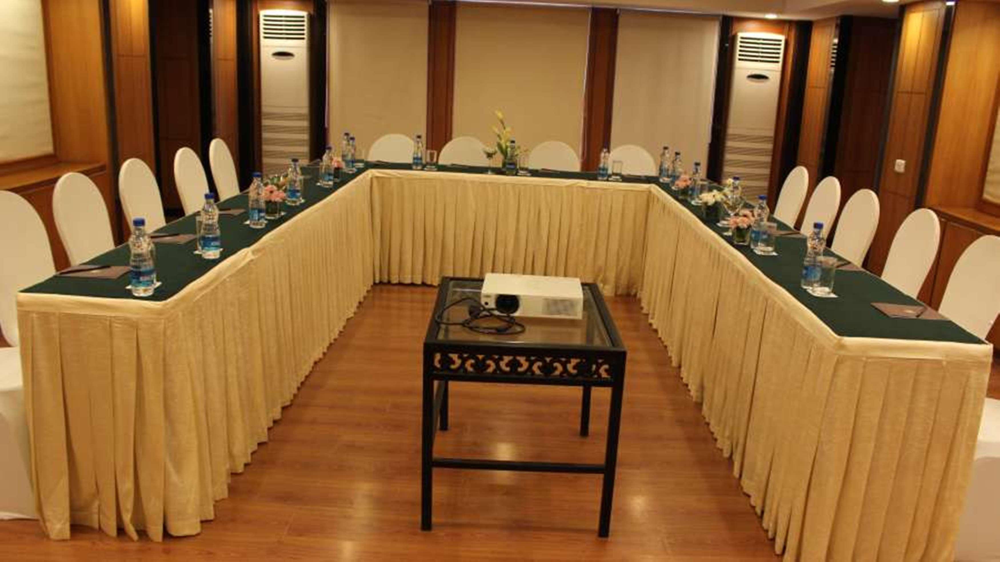 The Hans, New Delhi Exterior photo