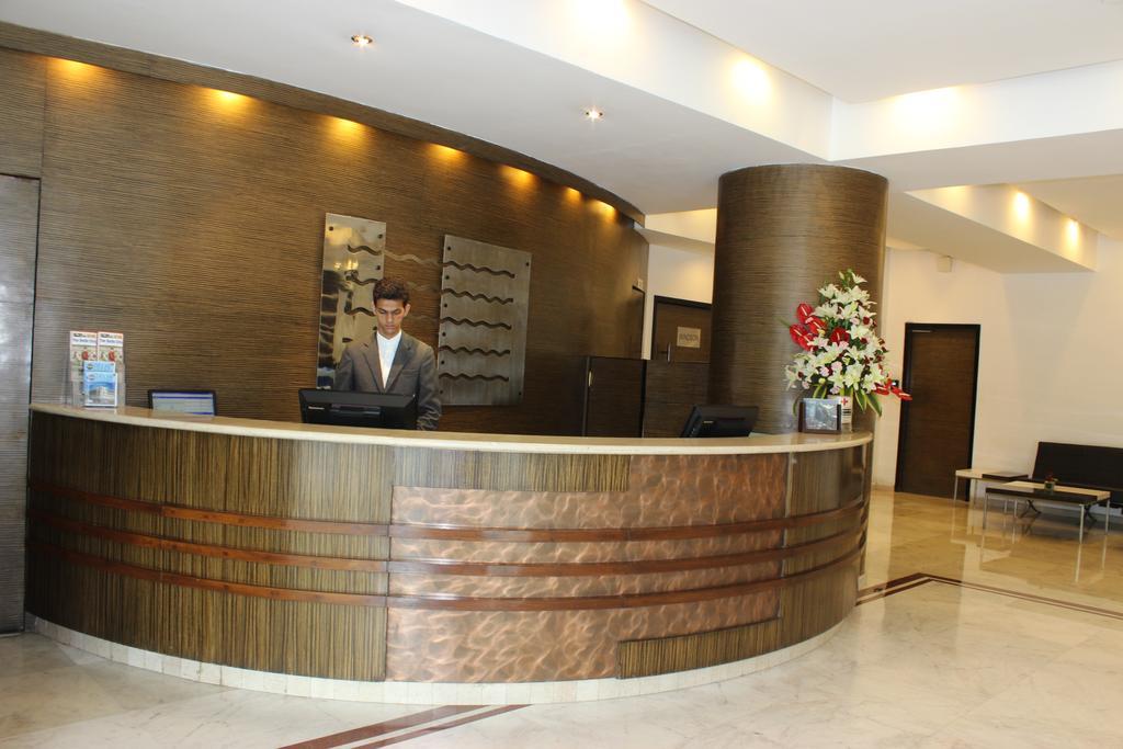 The Hans, New Delhi Exterior photo